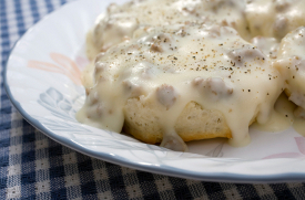 Easy Biscuits and Gravy