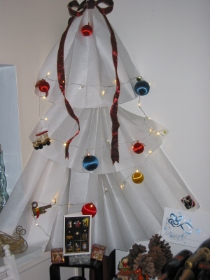 Easy Christmas Tree for Limited Space