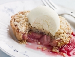 How to Make Strawberry Rhubarb Pie and Other Rhubarb Recipes