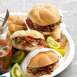 Pulled Pork with Strawberry BBQ Sauce Pulled Pork with Strawberry BBQ Sauce