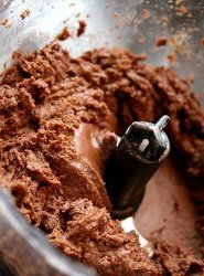 Nut-ella, ella, ella, eh, eh, eh...