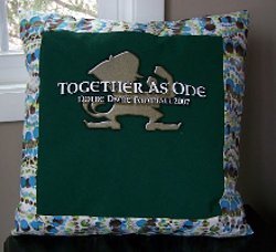 T-Shirt Pillow Tutorial T-Shirt Pillow Tutorial