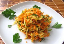 Shredded Apple Carrot Salad