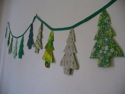 Sweet and Simple Christmas Tree Bunting