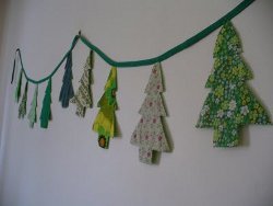 Sweet and Simple Christmas Tree Bunting
