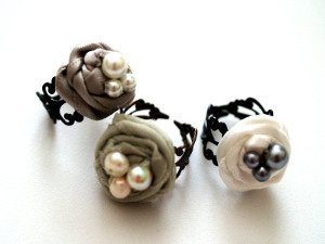 Rosette Nest Ring