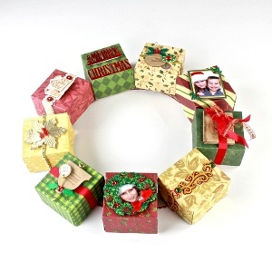 Wreath of Christmas Gifts