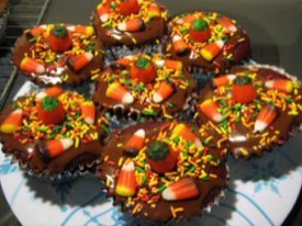 Confetti Blood and Goo Halloween Cupcakes Confetti Blood and Goo Halloween Cupcakes
