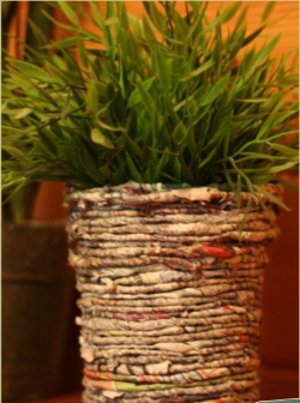 31 Newspaper Crafts + Recycled Magazine Crafts 31 Newspaper Crafts + Recycled Magazine Crafts