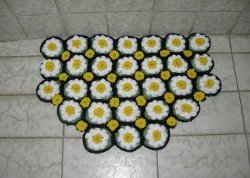 Crocheted Daisy Rug