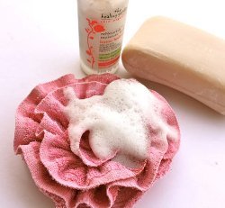 Bubbly Rose Bath Pouf