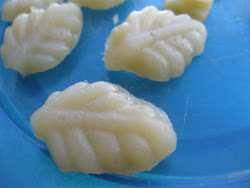 Three Ingredient Homemade Applesauce Fruit Snacks