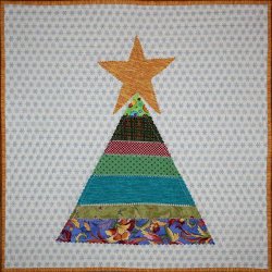 Scrappy String Christmas Tree Table Topper Scrappy String Christmas Tree Table Topper