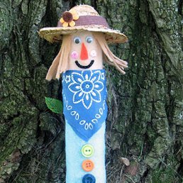 Cardboard Tube Scarecrow