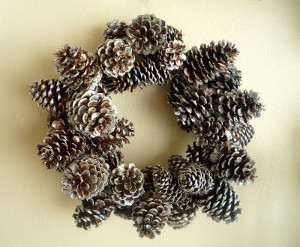 Shimmery Pine Cone Wreath Shimmery Pine Cone Wreath