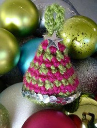 16 Holly Jolly Crochet Christmas Ornaments 16 Holly Jolly Crochet Christmas Ornaments