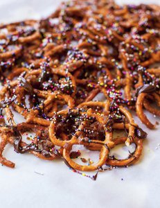 Cinnamon Sugar Chocolate Pretzels
