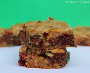 Caramel Swirled Pretzel M&M Blondies