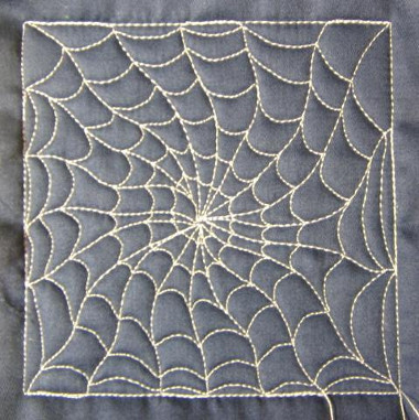 17 Haunting Halloween Quilt Projects