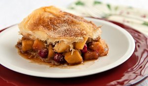 Apple Cranberry Strudel Pie