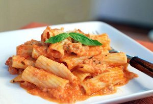 Creamy Baked Rigatoni with Italian Sausage