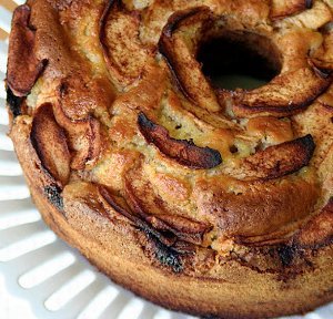 Classic Jewish Apple Cake