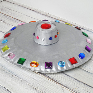 Paper Plate UFO Craft