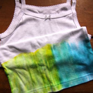 The Easiest Way to Tie-Dye Ever