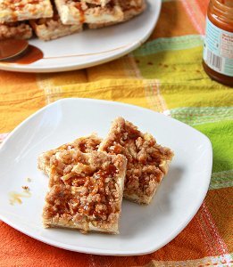 Caramel Apple Cheesecake Bars