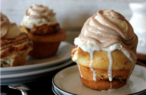 Cinnamon Roll Ice Cream Cups