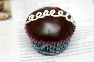 Copycat Hostess Cupcakes