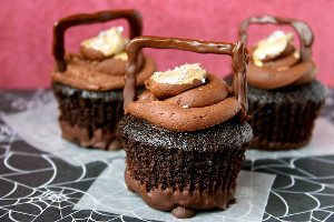 Chocolate Cauldron Cakes