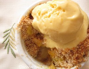 Mango and Pineapple Tropical Fruit Crisp
