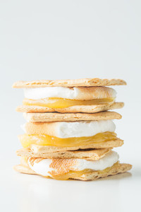 Lemon Meringue S'more