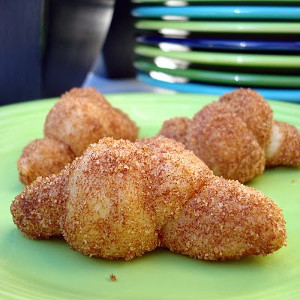 Super Simple Apple Cider Cinna-Knots