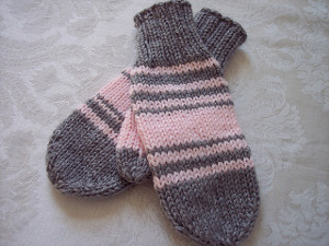 Simple Stashbuster Mittens Simple Stashbuster Mittens