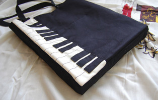 The Piano Shoulder Bag