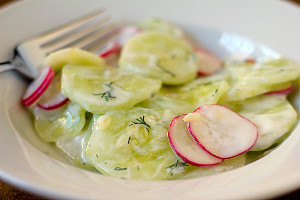 Easy Creamy Cucumber Salad