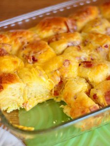 Bubble-Up Velveeta Breakfast Casserole