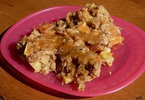 Slow Cooker Caramel Apple Cake