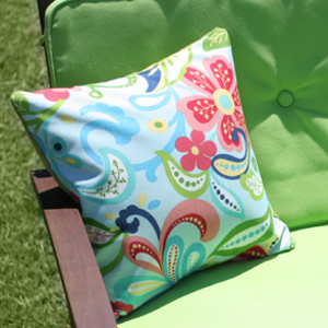 Patterned Pillow Cover in Minutes Patterned Pillow Cover in Minutes