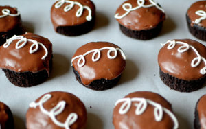 Make At Home Hostess Cupcakes