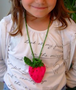 Sweet Strawberry Pouch