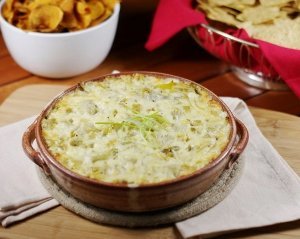 Baked Artichoke Dip with a Kick