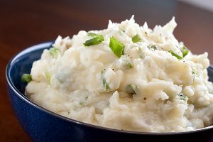 Dreamy Buttermilk Mashed Potatoes