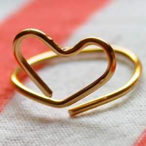 Wire Heart Midi Ring