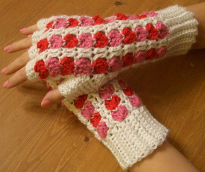 Lovey Fingerless Gloves