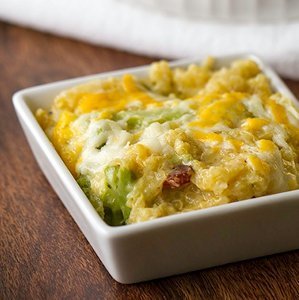 Quinoa Mac and Cheese with Broccoli and Bacon