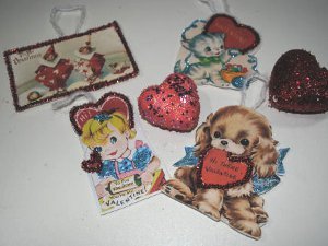 Repurposed Vintage Valentine Ornaments Repurposed Vintage Valentine Ornaments