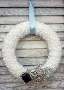 Pearly White DIY Wreath